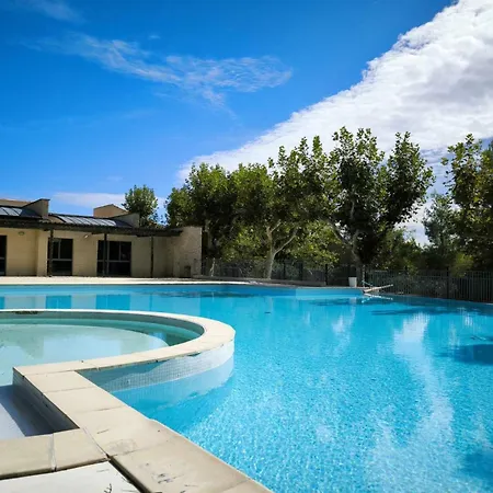 T2 Magnifique Vue Sur Golf Avec Climatisation Avec Piscine * Saumane-de-Vaucluse